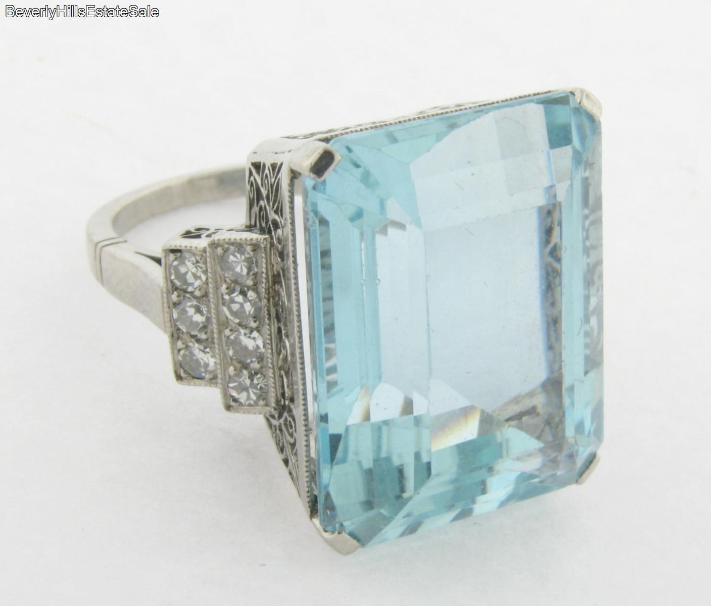 Exquisite Art Deco 30 Carat Aqua Marine Diamond Platinum Diamond Ring ...